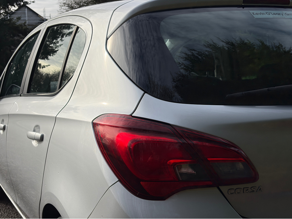 2016 Opel Corsa - image 8