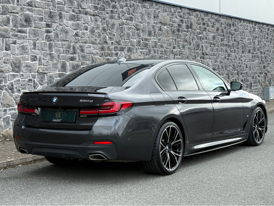 2021 BMW 5 Series - image 3