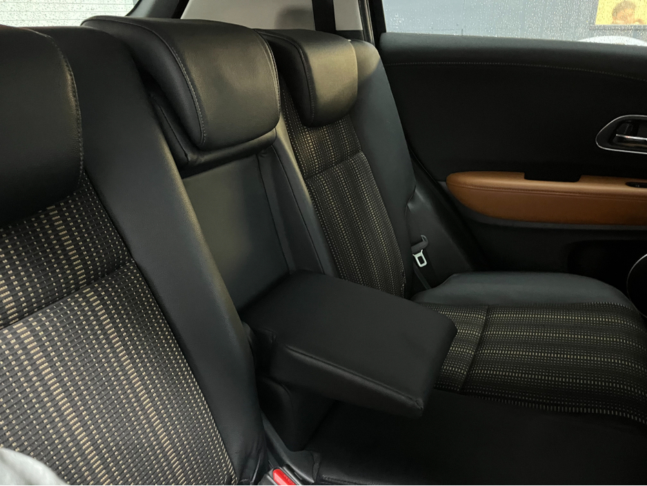 2017 Honda Vezel €17950! 2017 HONDA VEZEL HYBRID Z SENSING 1.5 AUTOMATIC / CRUISE CONTROL / REVERSE CAMERA / HEATED SEATS €17,950