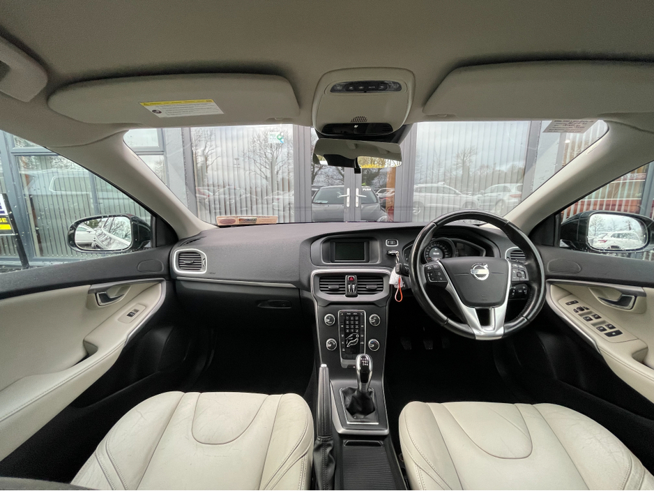 2014 Volvo V40 D2 SE 5DR €8,250