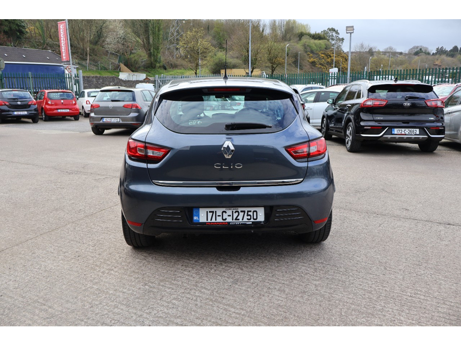 2017 Renault Clio - image 8