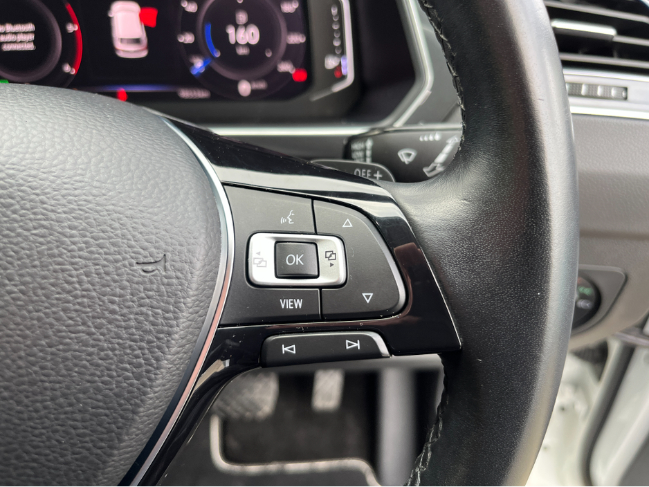 2019 Volkswagen Tiguan - image 30