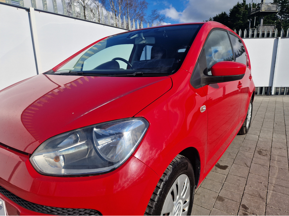 2016 Volkswagen up! - image 5
