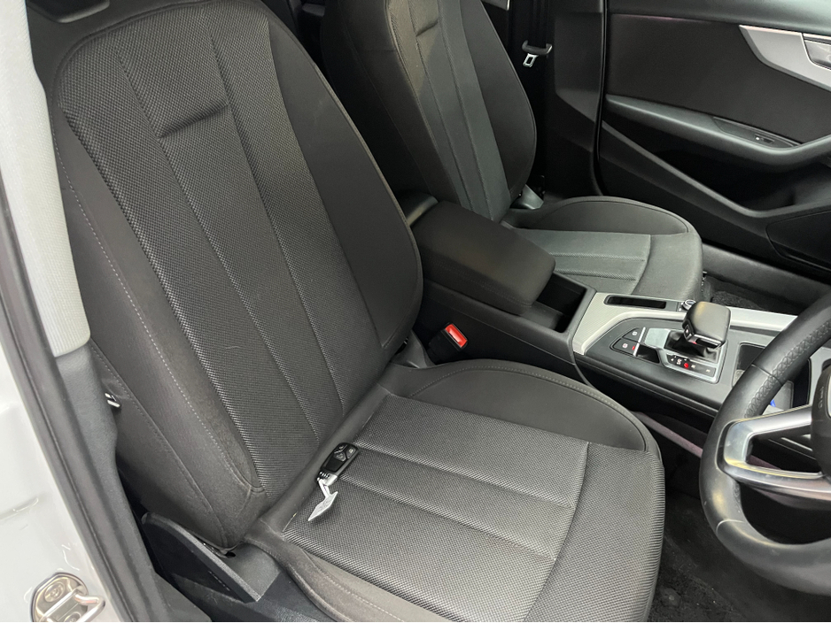 2021 Audi A4 €31950 2021 AUDI A4 35TDI ADVANCE 2.0 AUTOMATIC / CRUISE CONTROL / 360° PARKING CAMERA / HEATED SEATS / PADDLE SHIFTERS €31,950