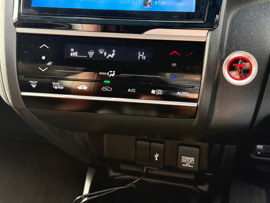 2017 Honda Jazz - image 15