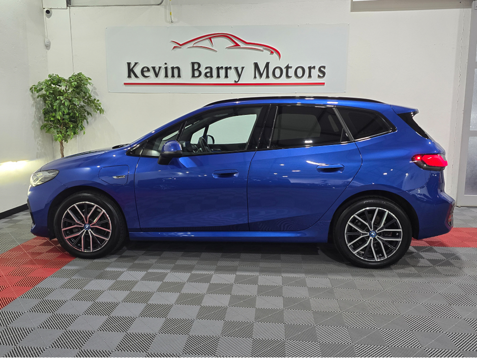 2023 BMW 2 Series Active Tourer - image 5
