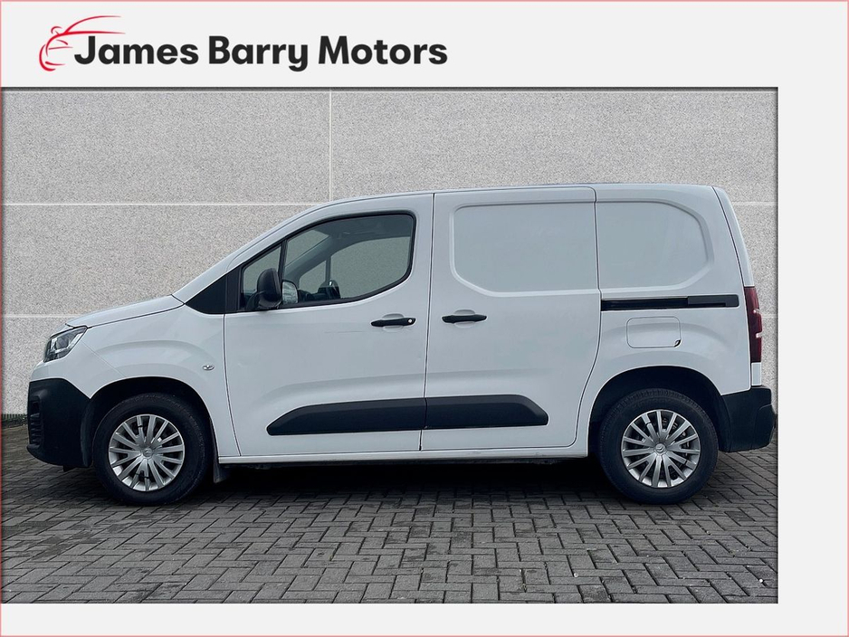 2019 Citroen Berlingo - image 3
