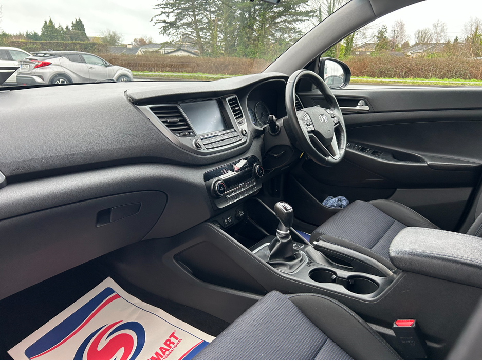 2017 Hyundai Tucson - image 11