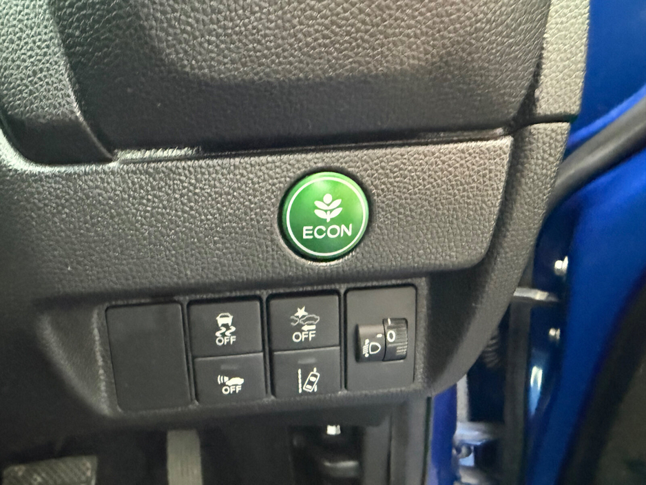 2018 Honda Fit - image 16