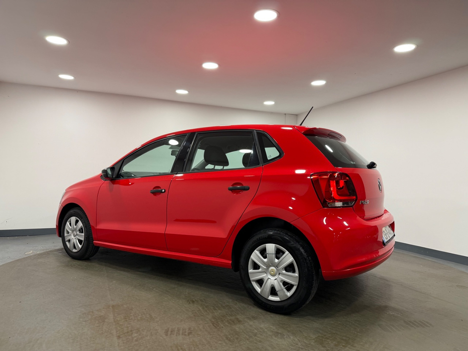 2013 Volkswagen Polo - image 7