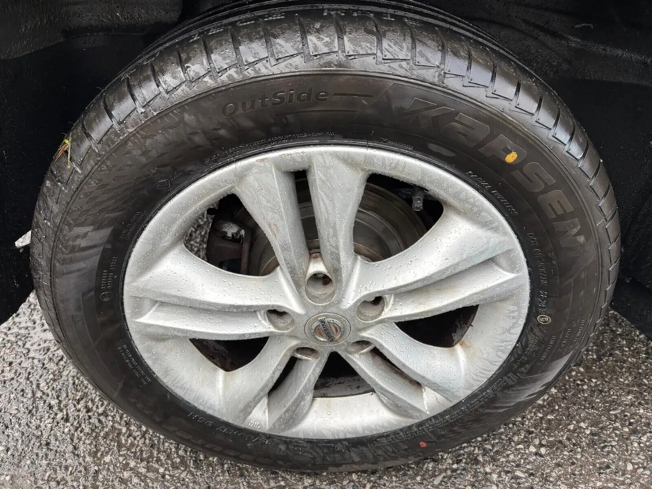 2011 Nissan Qashqai 1.5 DCI SV €4,000