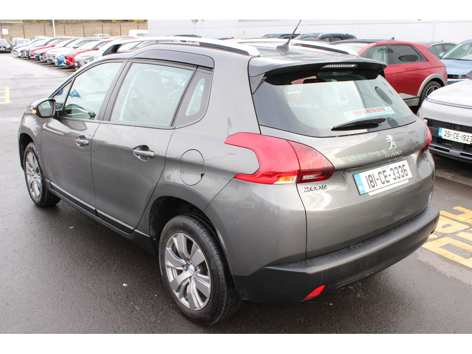 2018 Peugeot 2008 - image 3