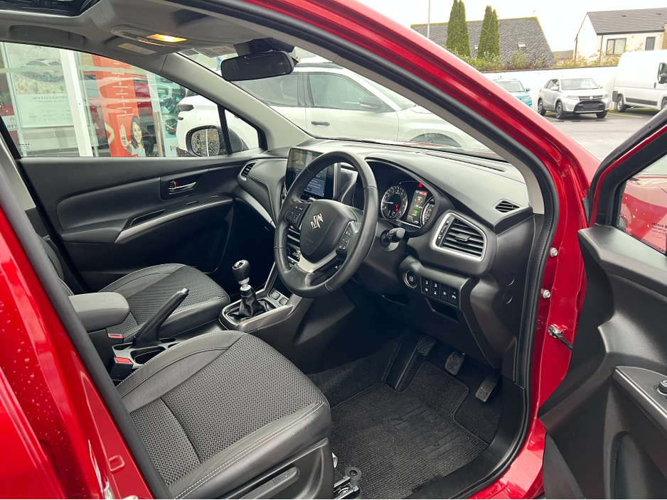2024 Suzuki SX4 S-Cross 1.4 B/JET MILD HYB €27,950