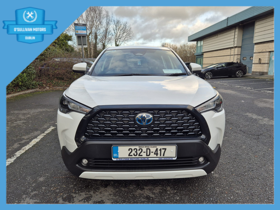 2023 Toyota Corolla CROSS LUNA 1.8 4DR AUTO €29,499