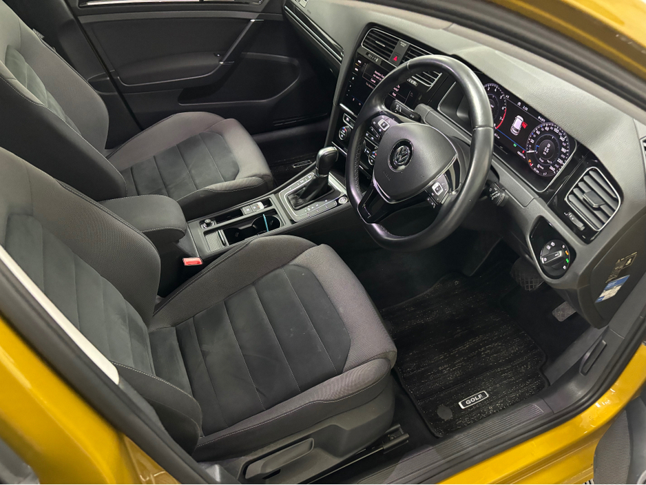 2019 Volkswagen Golf VOLKSWAGEN GOLF TSI DSG*PRO NAV WIDE SCREEN*DYNAMIC LIGHT ASSIST*BLIND SPOT ASSIST*KEYLESS ENTRY & START*DIGITAL DASH*ADAPTIVE CRUISE CONTROL & MORE*FINANCE AVAILABLE TRADE INS WELCOME* €21,950