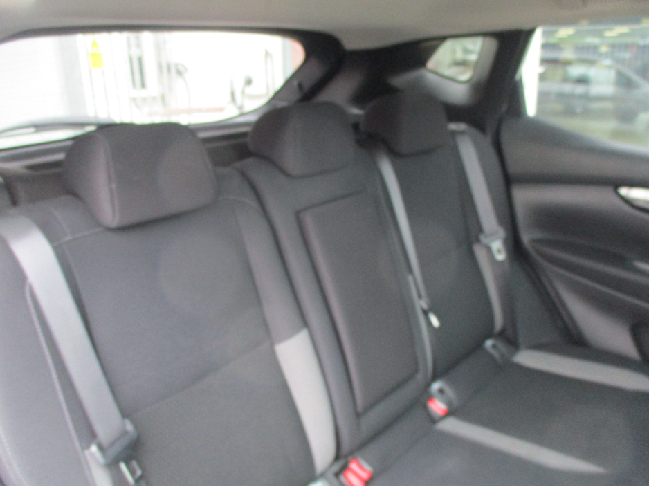 2020 Nissan Qashqai - image 15