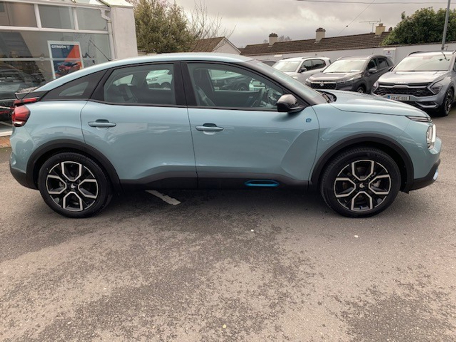 2025 Citroen E-C4 - image 2