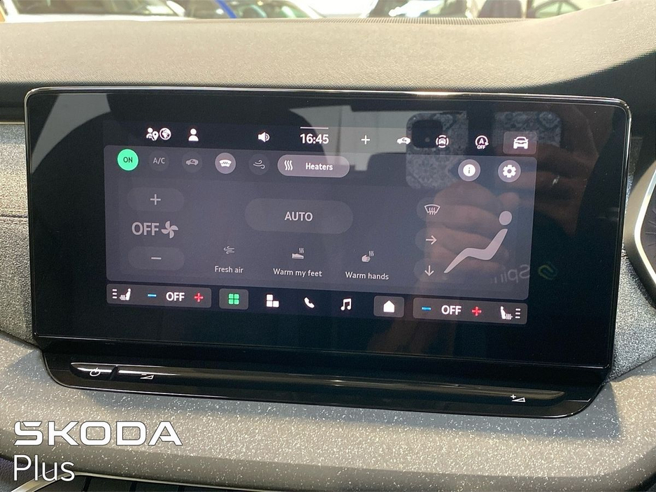 2025 Skoda Octavia - image 16