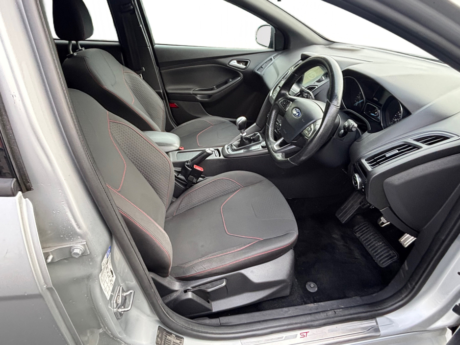 2018 Ford Focus 1.5 TDCI ST-LINE 120PS 5 5DR €14,350