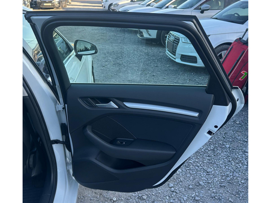 2014 Audi A3 - image 11