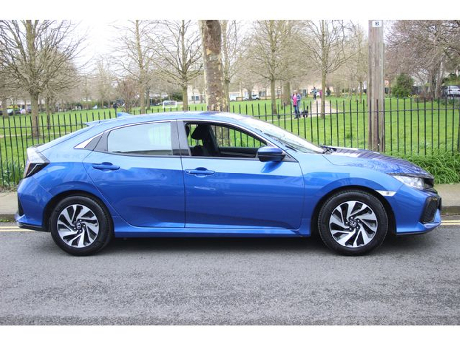 2020 Honda Civic - image 3