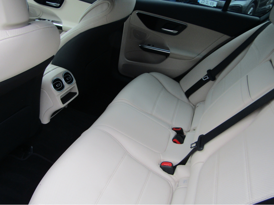 2022 Mercedes-Benz C Class - image 12