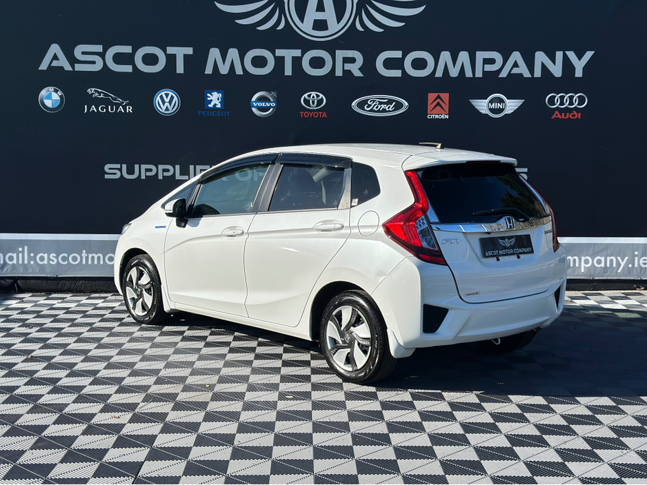 2015 Honda Fit - image 7