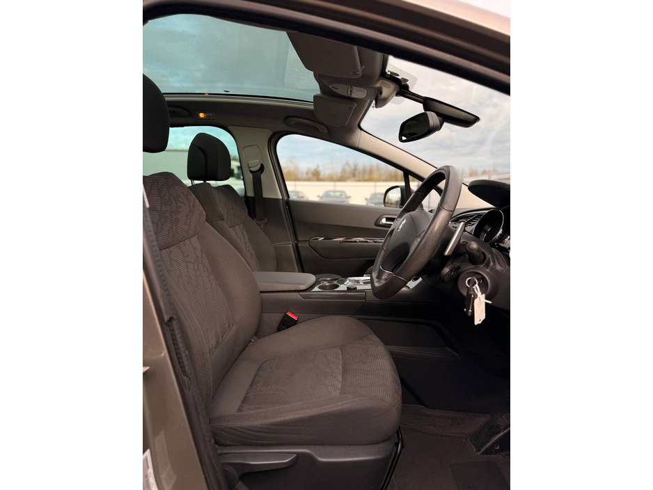 2013 Peugeot 3008 - image 29