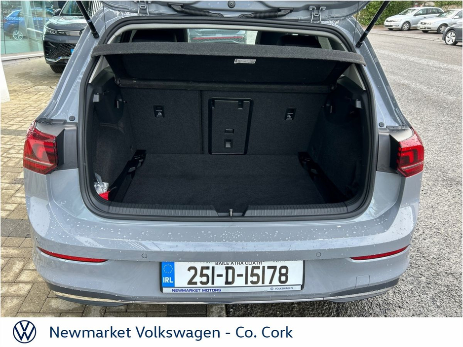 2025 Volkswagen Golf - image 10