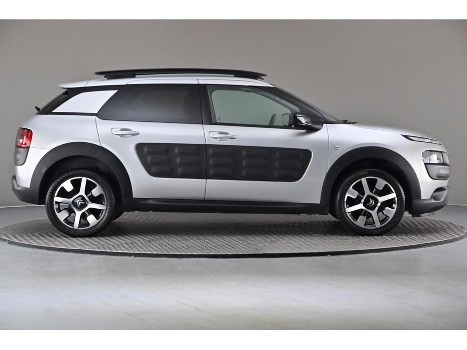 2017 Citroen C4 Cactus - image 12