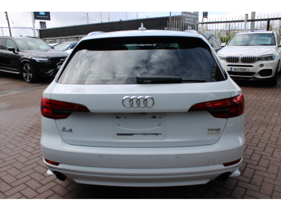 2017 Audi A4 - image 5