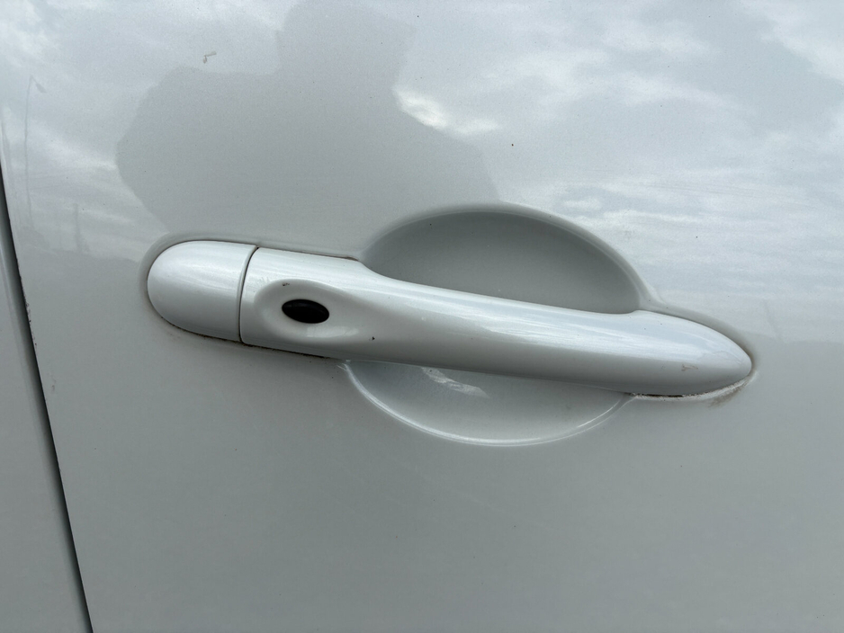 2019 Renault Clio - image 15