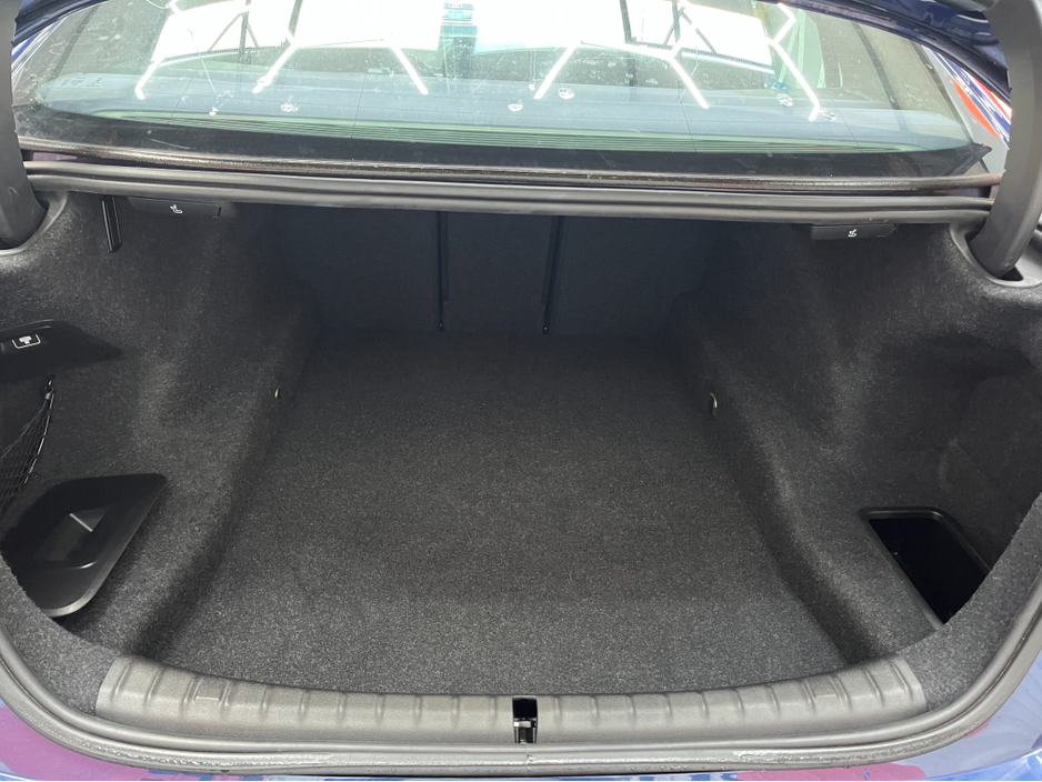 2018 BMW 5 Series 2018 523D M-SPORT 2.0 AUTOMATIC / CRUISE CONTROL / 360° PARKING CAMERA / ELECTRIC MEMORY SEATS / PADDLE SHIFTERS