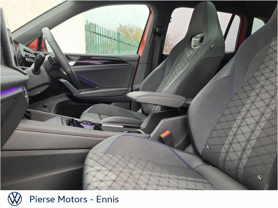 2025 Volkswagen Tiguan - image 7