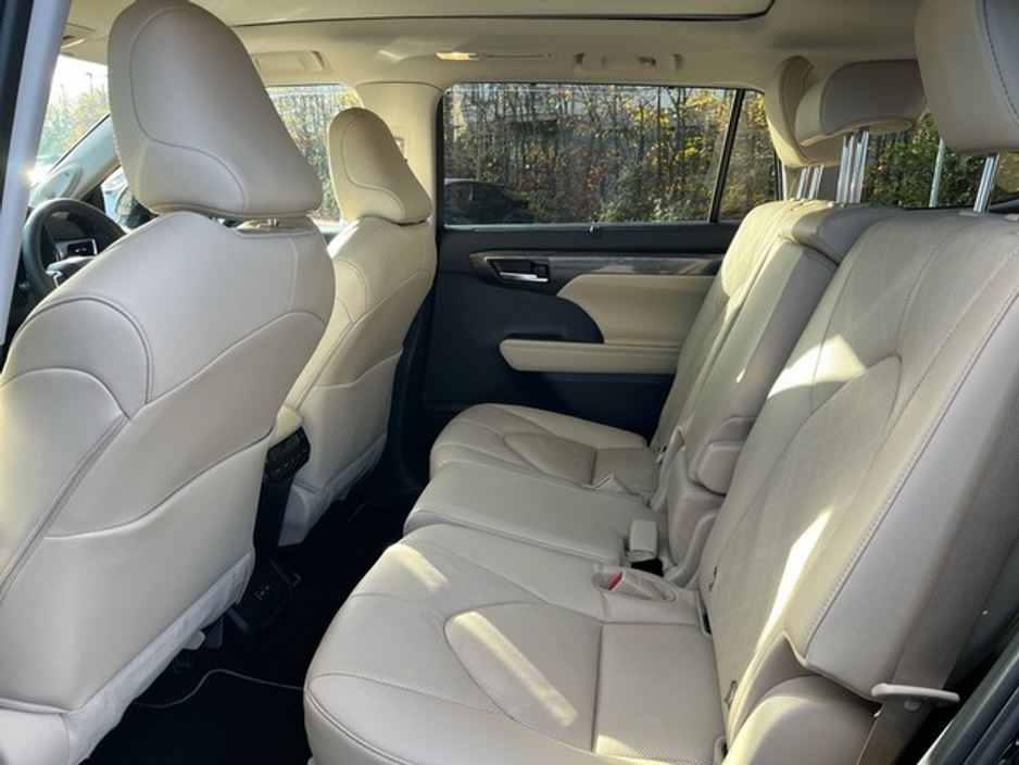 2023 Toyota Highlander PLATINUM 4DR AUTO €75,950