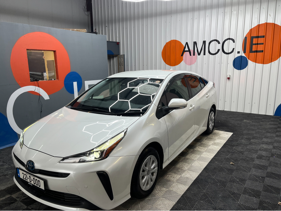 2022 Toyota Prius 2022 TOYOTA PRIUS S 1.8 AUTOMATIC / CRUISE CONTROL / REVERSE CAMERA AND MORE
