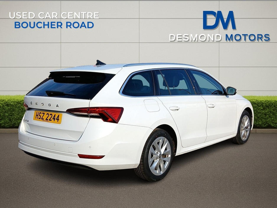 2023 Skoda Octavia - image 8