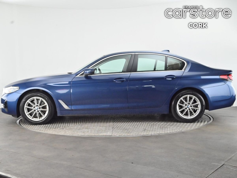 2021 BMW 5 Series - image 6