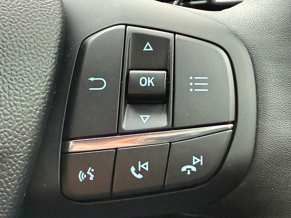 2020 Ford Puma 1.0T EcoBoost mHEV 125PS Titanium €15,900