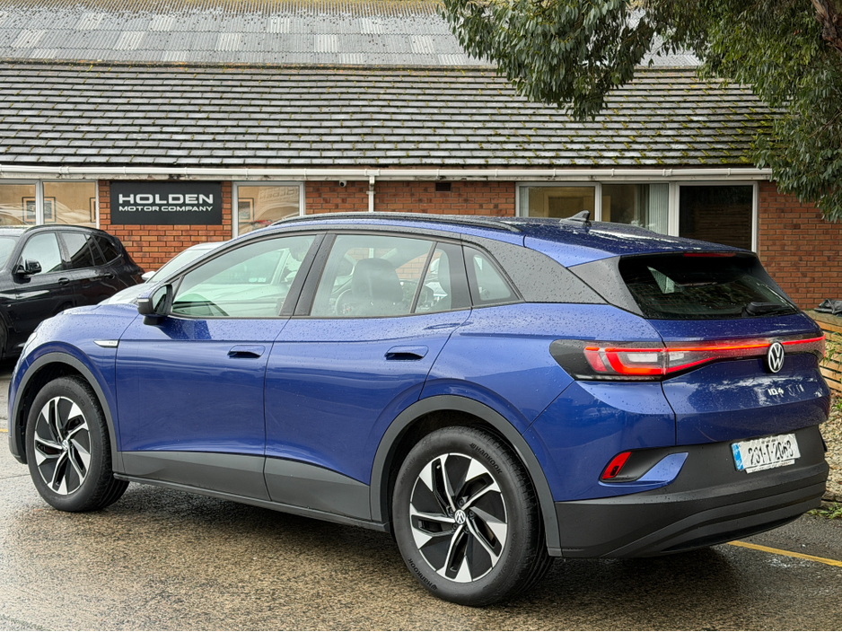 2023 Volkswagen ID.4 - image 12