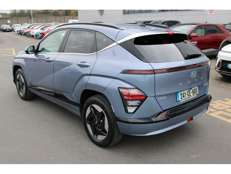 2024 Hyundai Kona - image 3