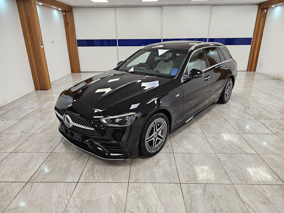 2025 Mercedes-Benz C Class PREMIUM // BLACK WITH IVORY €58,950