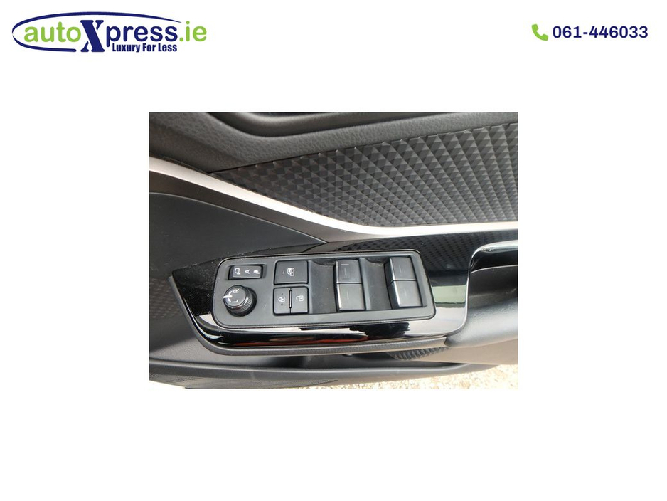 2020 Toyota C-HR 1.8 Hybrid G MODE NERO SAFETY PLUS €23,995