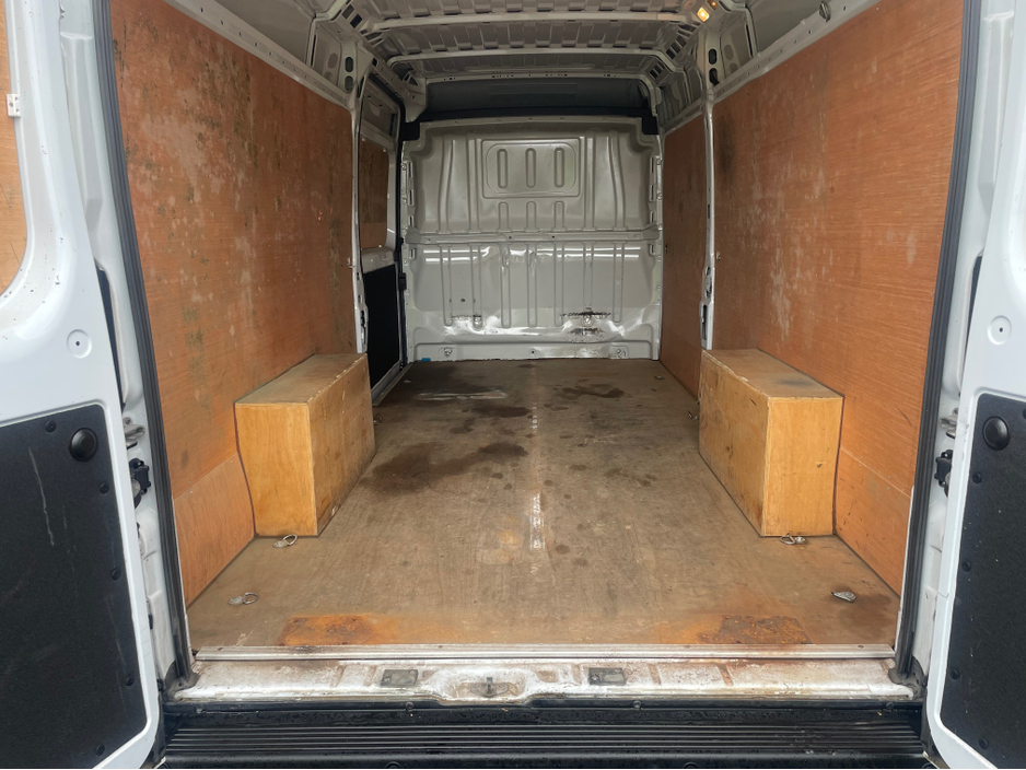 2023 Citroen Relay - image 7