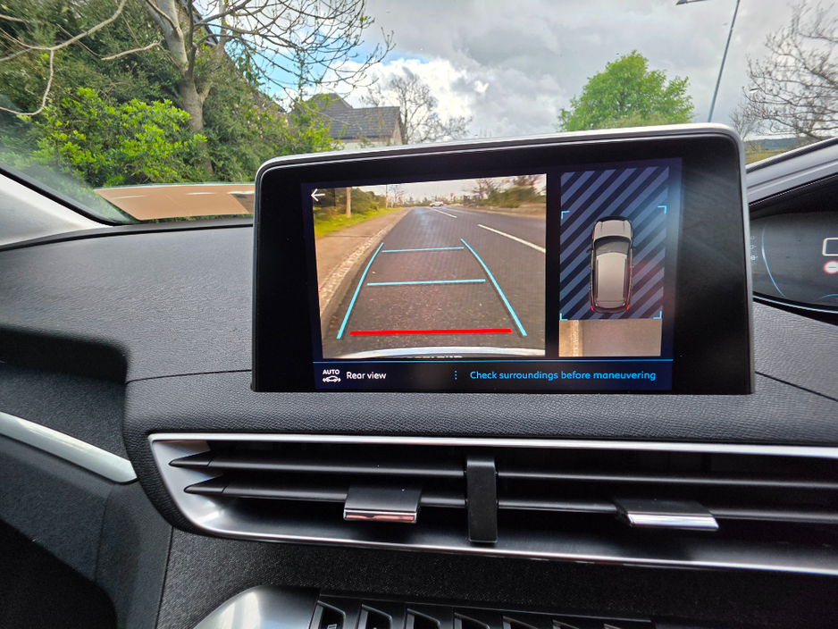 2018 Peugeot 3008 - image 15