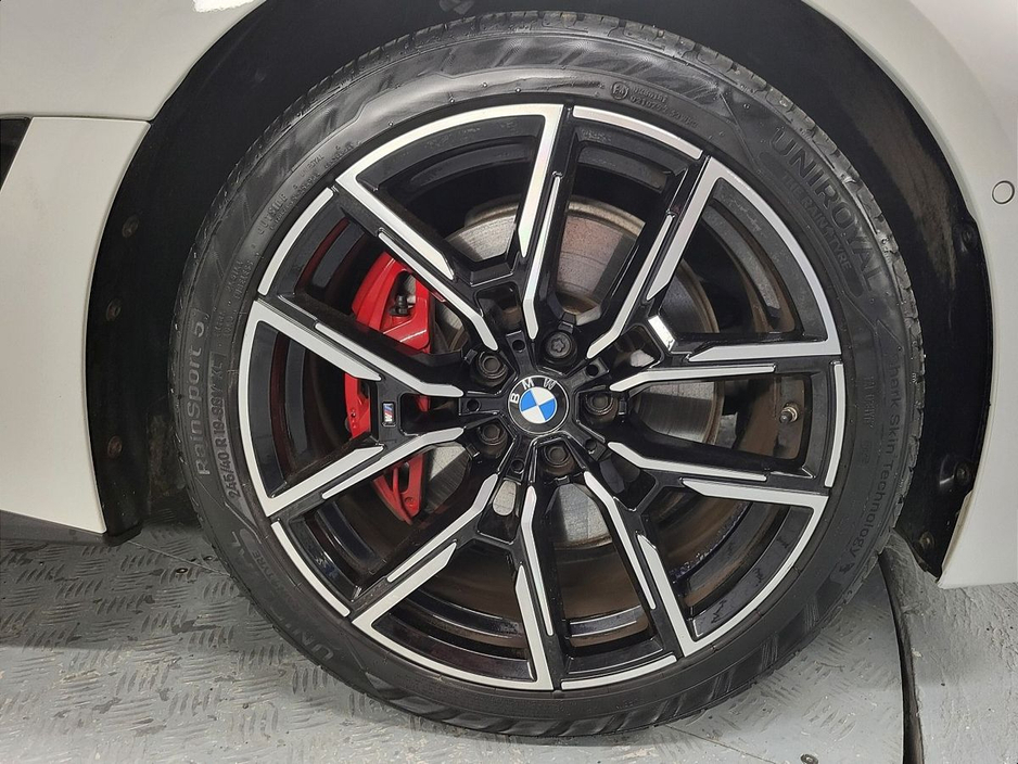 2023 BMW 4 Series - image 14