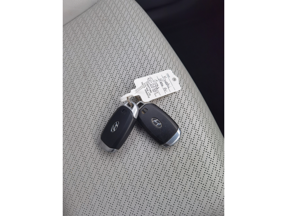 2020 Hyundai Kona - image 13