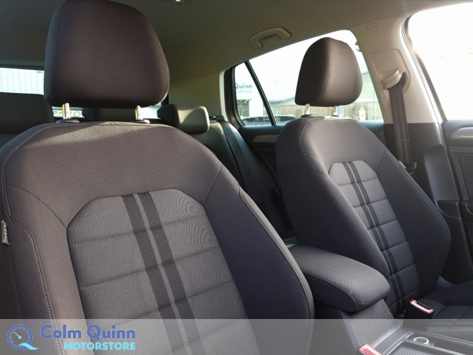 2016 Volkswagen Golf - image 14