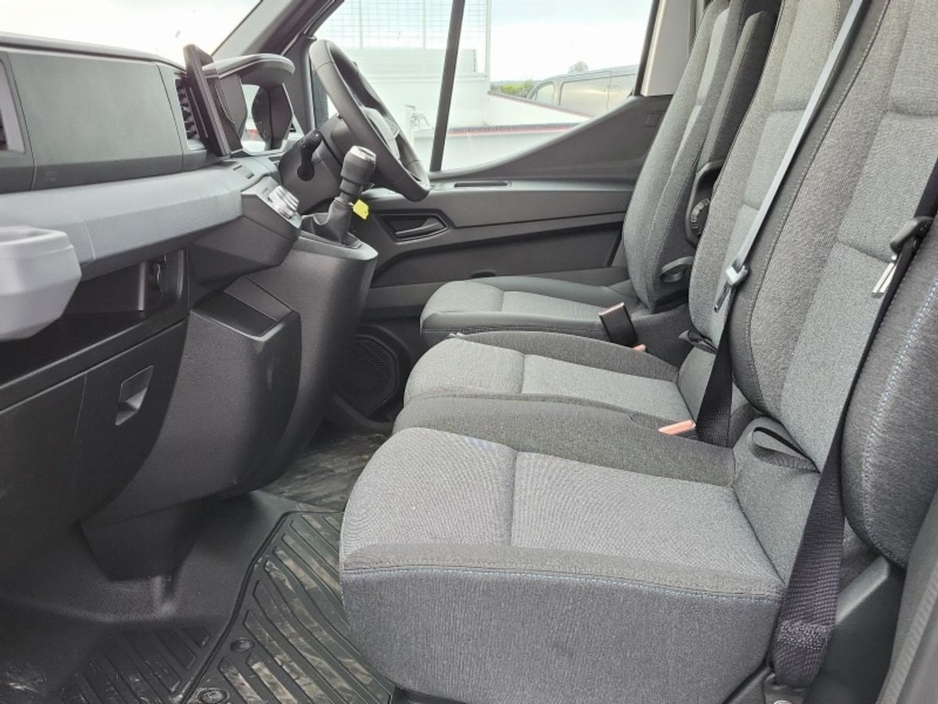 2026 Renault Master - image 11