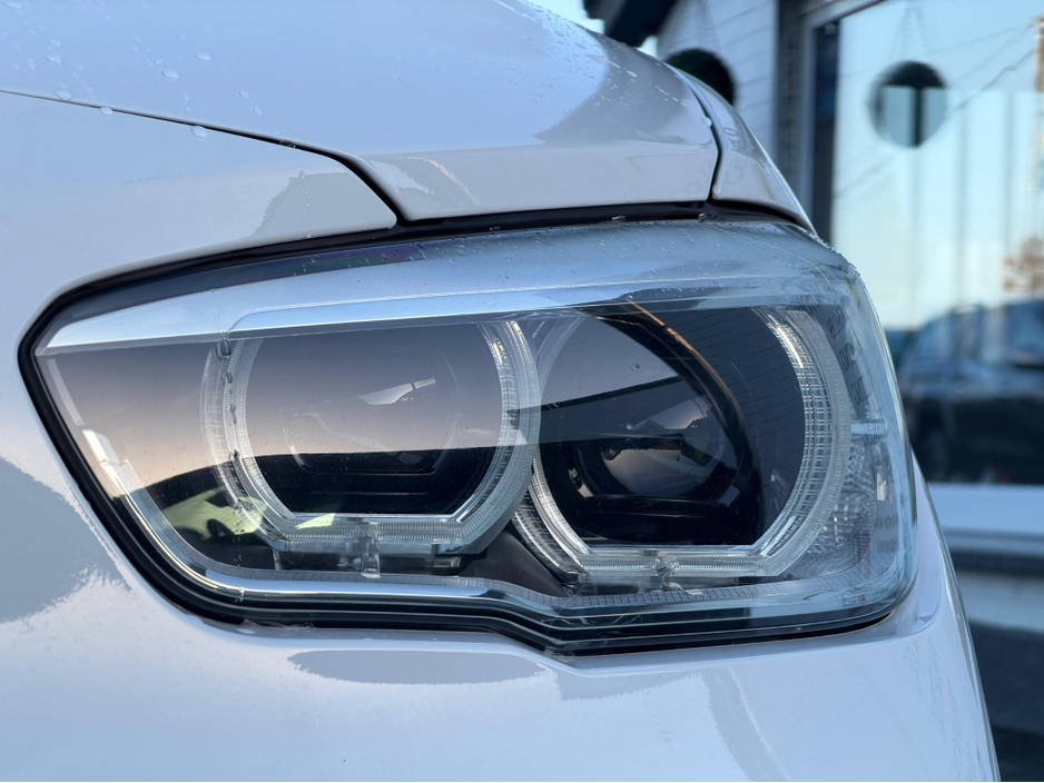 2017 BMW 1 Series - image 11